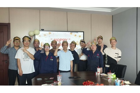 春風(fēng)十里，不如有你！博盛壽星C位出道，快樂不NG！